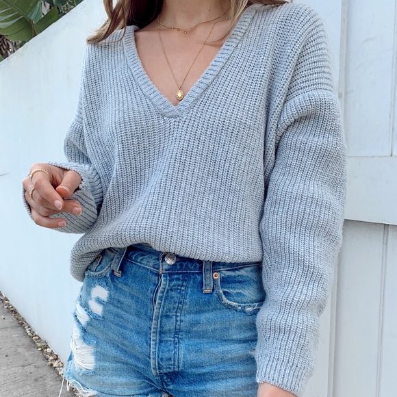 NEW! Chic Grey Vneck Sweater - Picture 2 of 5